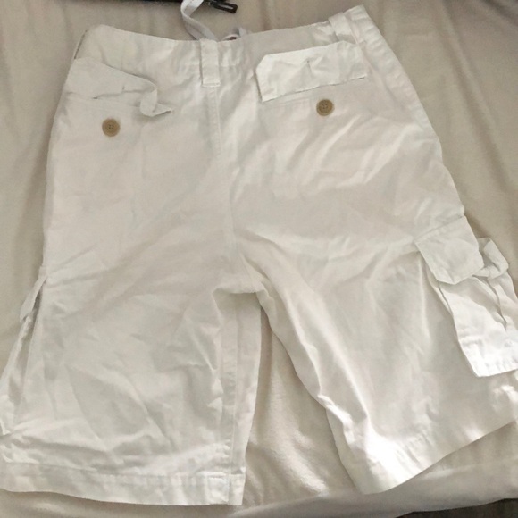 Aeropostale white cargo shorts - Picture 2 of 2
